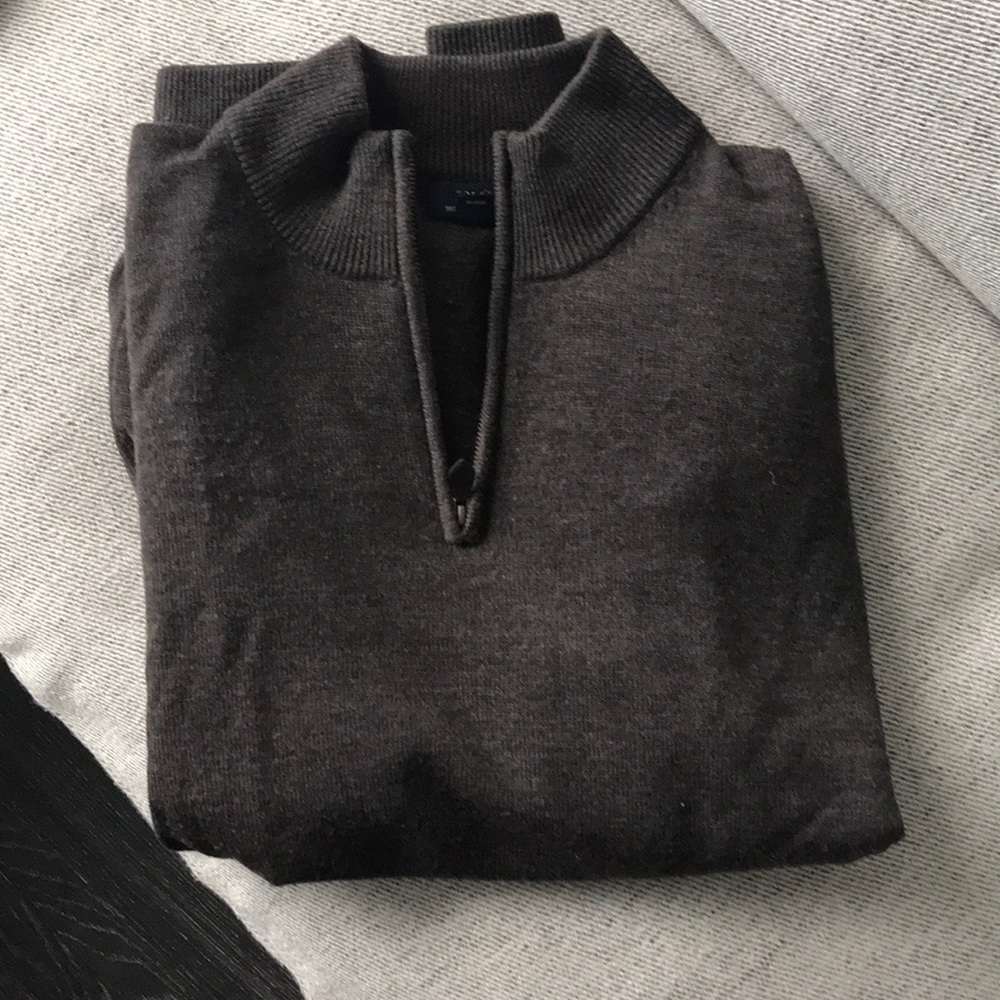 Men’s Brooks Brothers Sweater!
